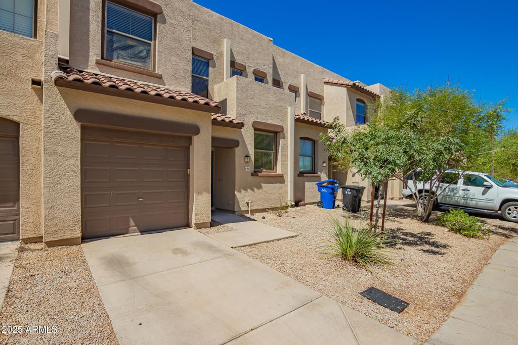 Photo of 1886 E Don Carlos Avenue #106, Tempe, AZ 85281 (MLS # 6918487)