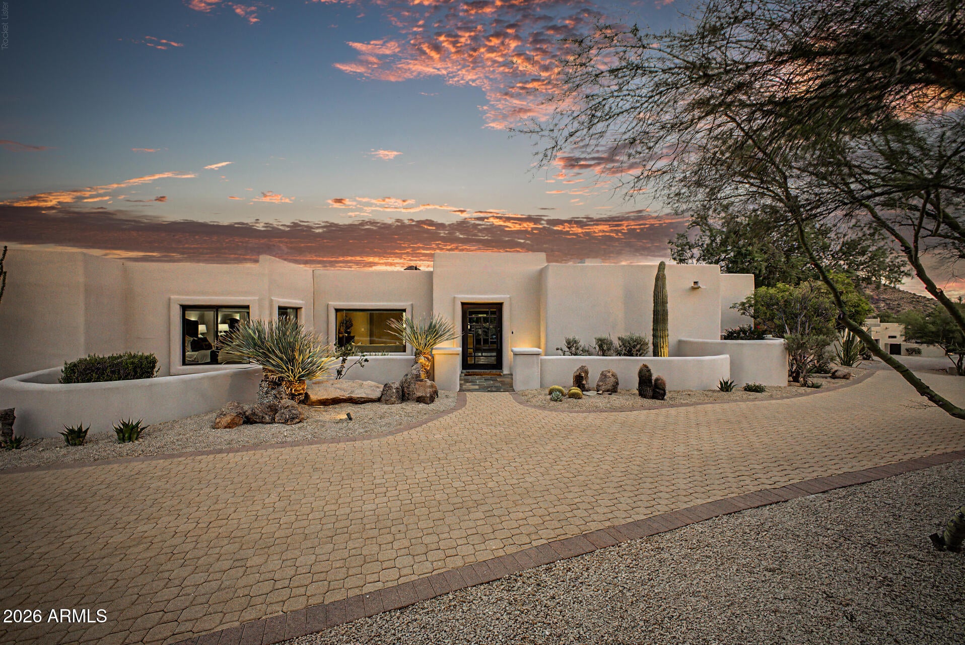 10801 E HAPPY VALLEY Road 72