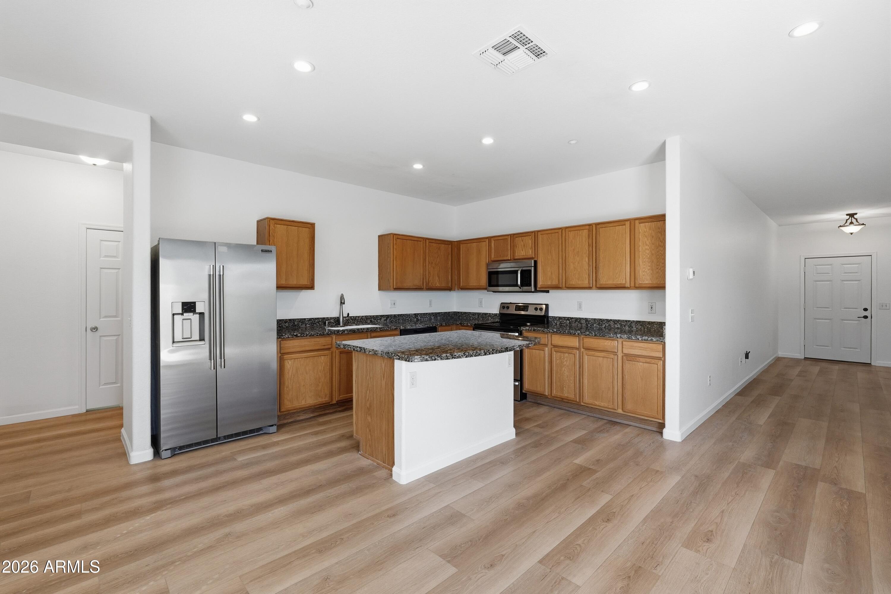 7500 E DEER VALLEY Road 47