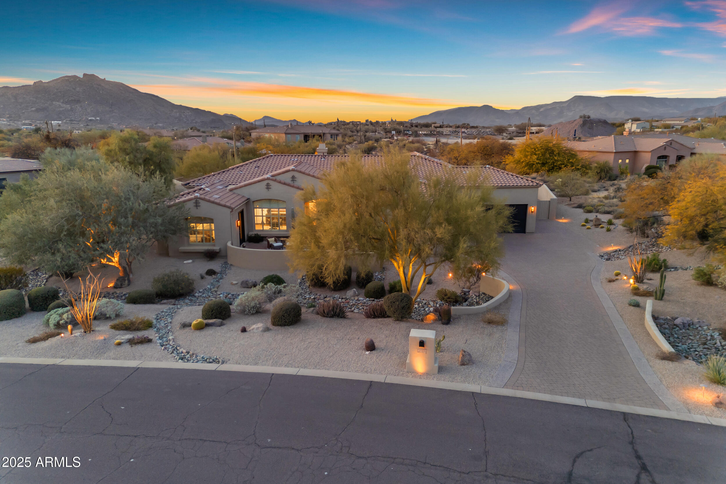 8320 E ARROYO HONDO Road