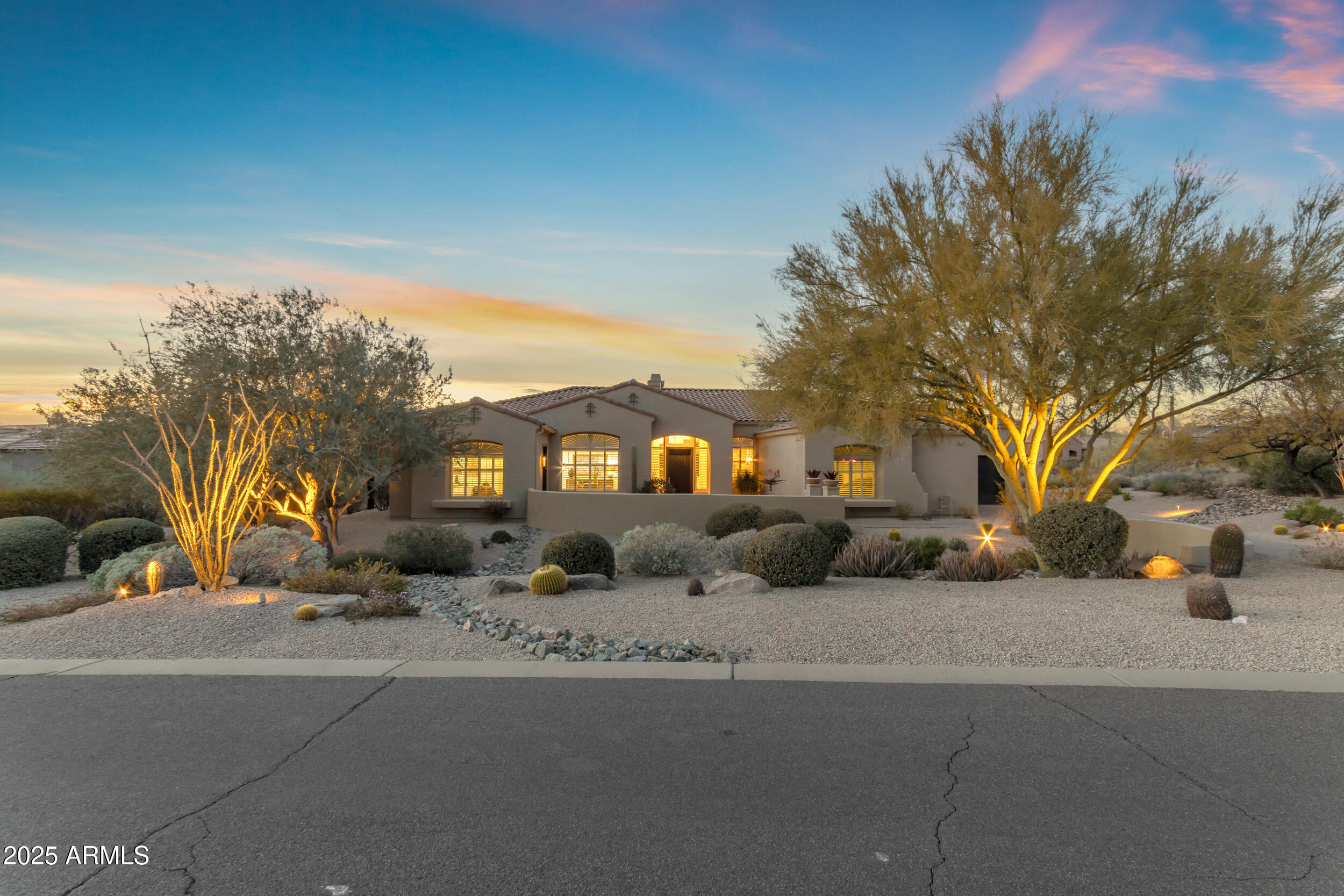 8320 E ARROYO HONDO Road