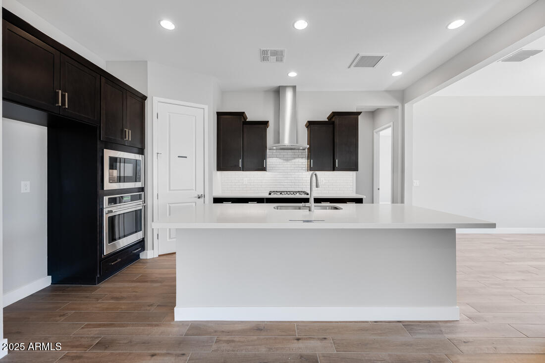 18147 W TANGLEWOOD Drive