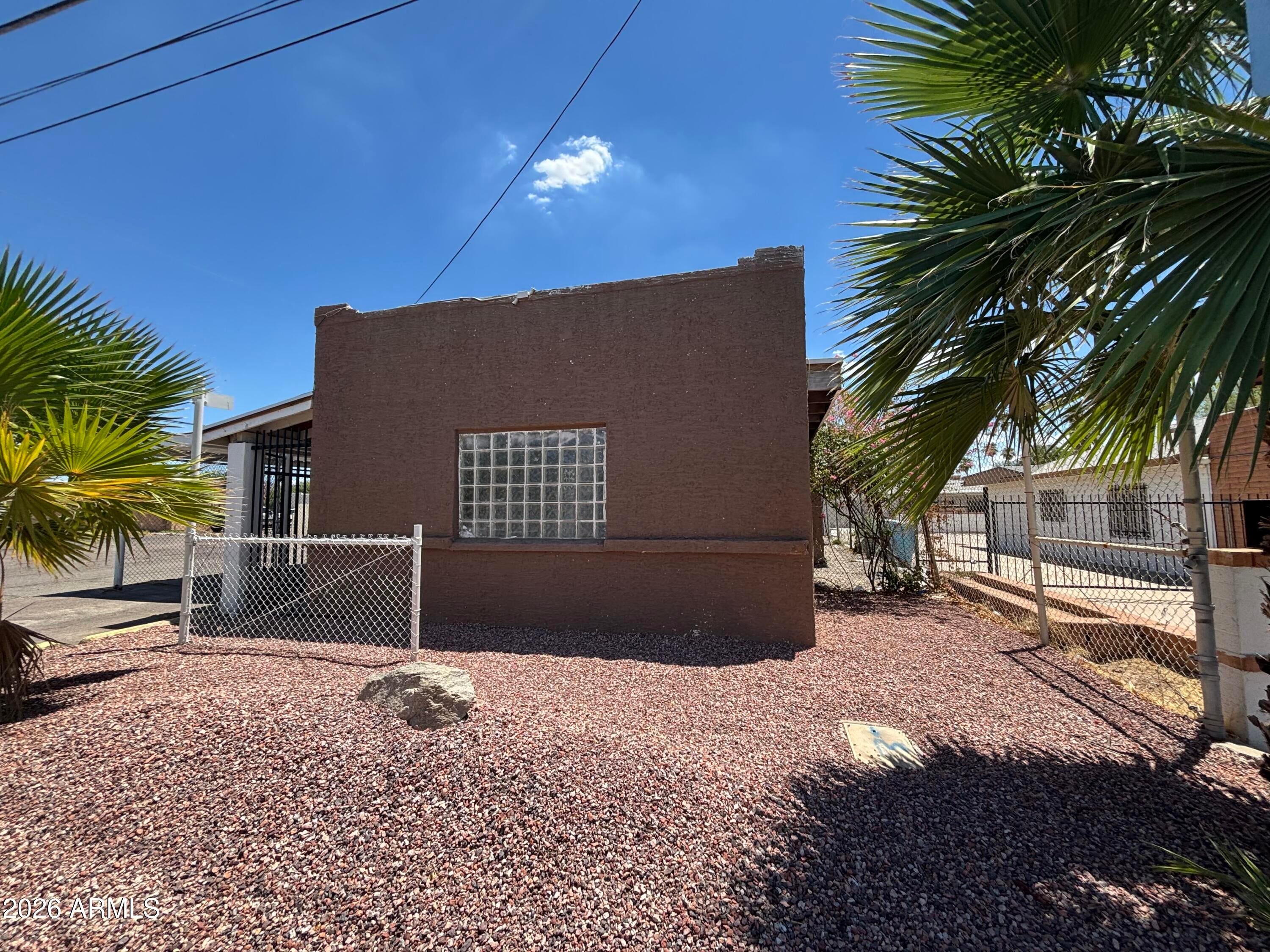 17 W Alta Vista Road