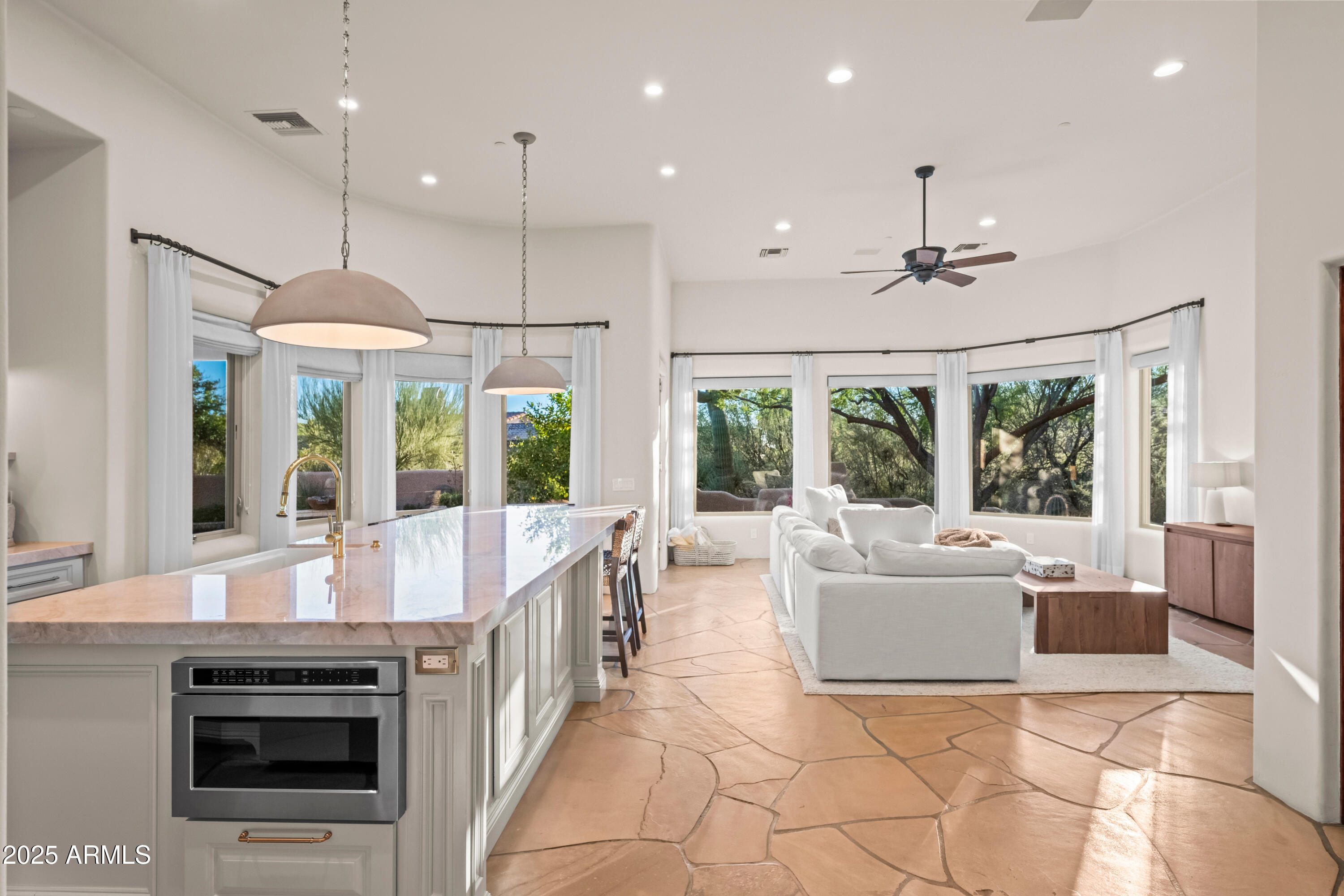 10947 E SUTHERLAND Way