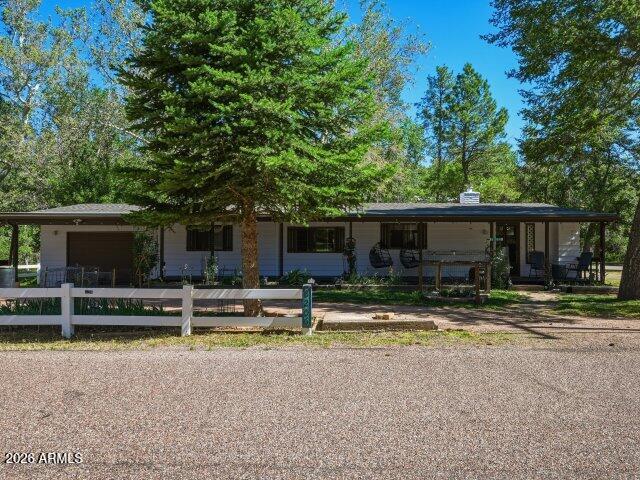 8206 W PARKINSON Drive