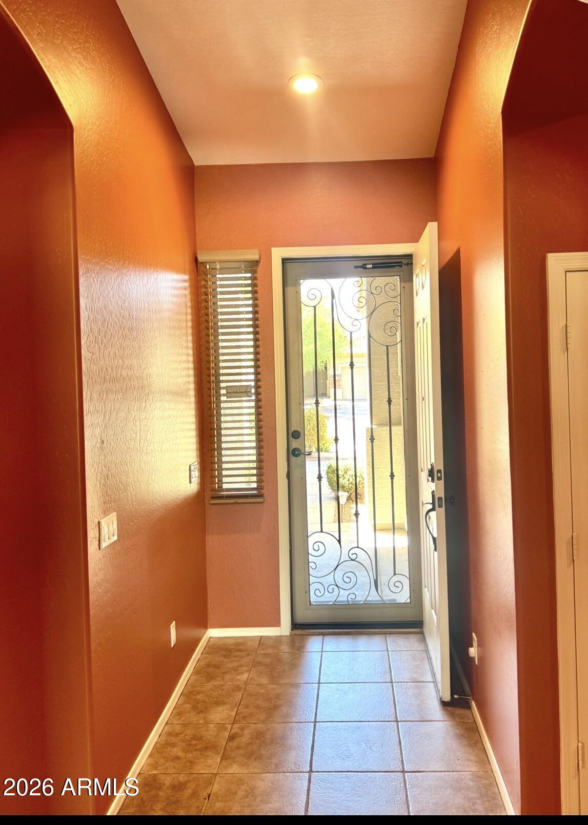 16824 W BRISTOL Lane