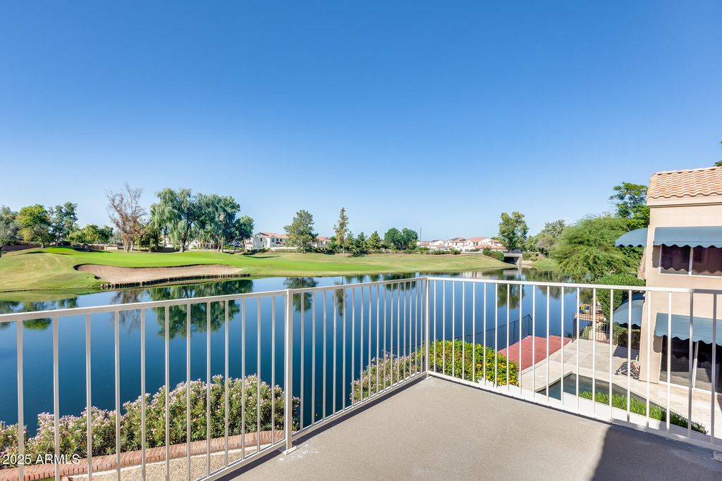 Photo of 2158 W Peninsula Circle, Chandler, AZ 85248 (MLS # 6934077)