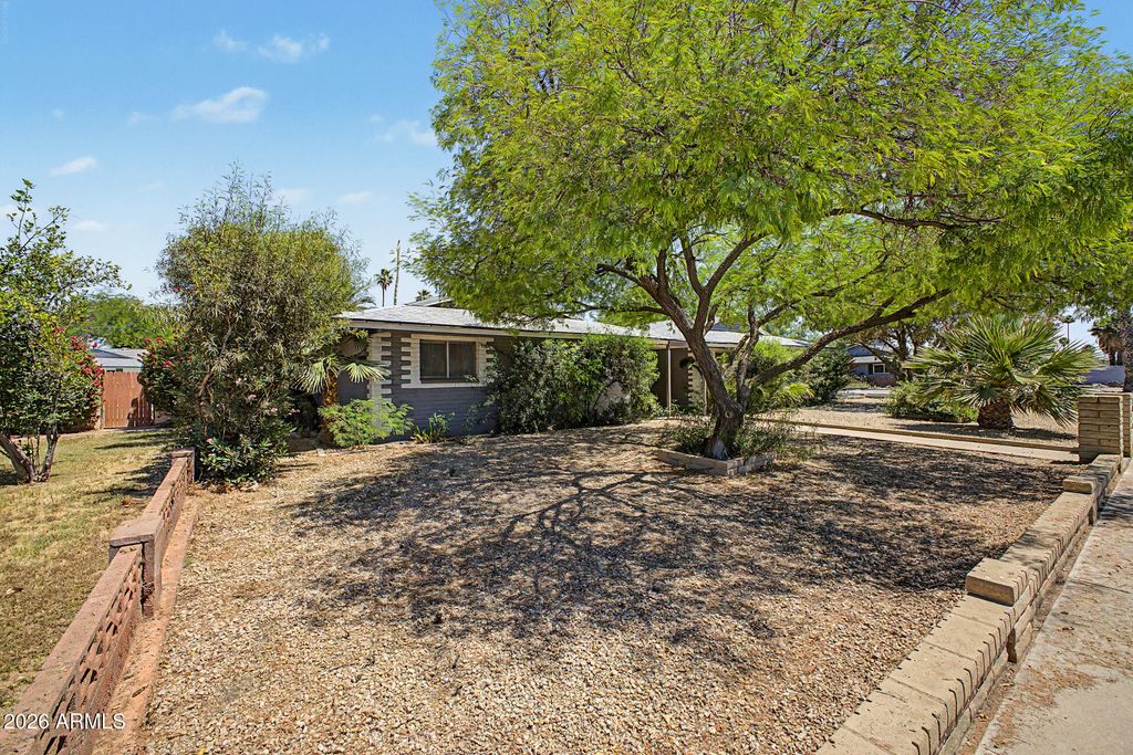 Photo of 3527 S Oak Street, Tempe, AZ 85282 (MLS # 7026864)