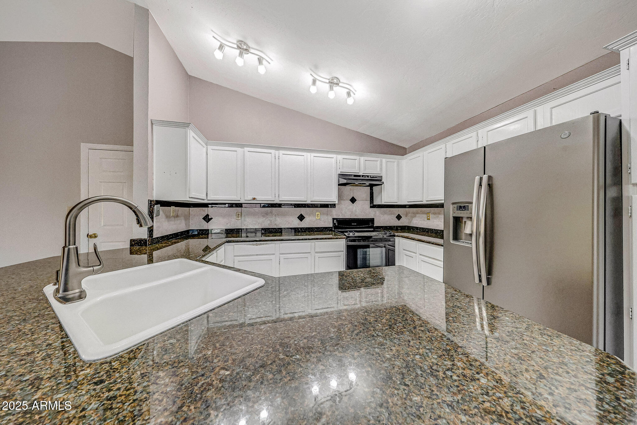 4854 E BLANCHE Drive