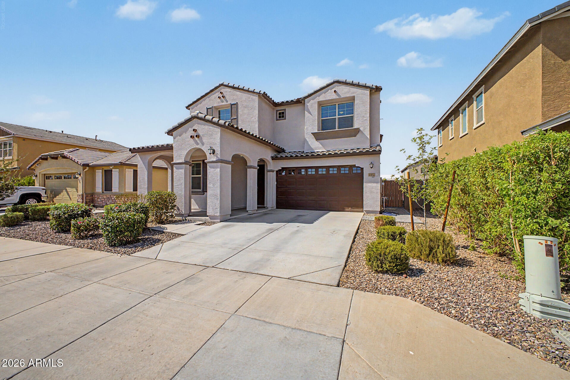 2322 E PALMDALE Lane