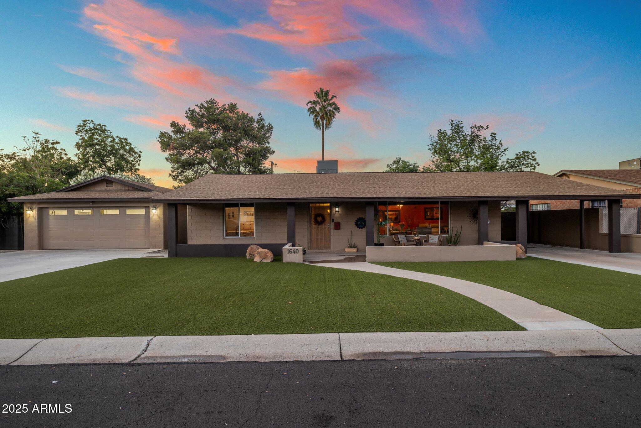1640 E SOLANO Drive