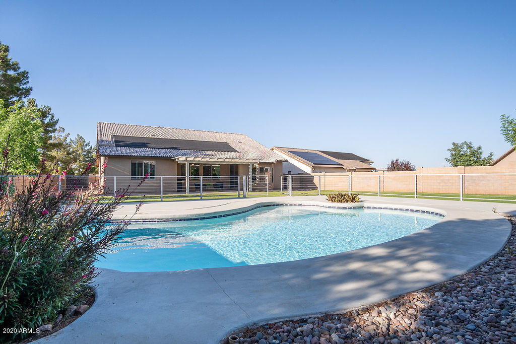 ESTATES/HOLIDAY - Residential
