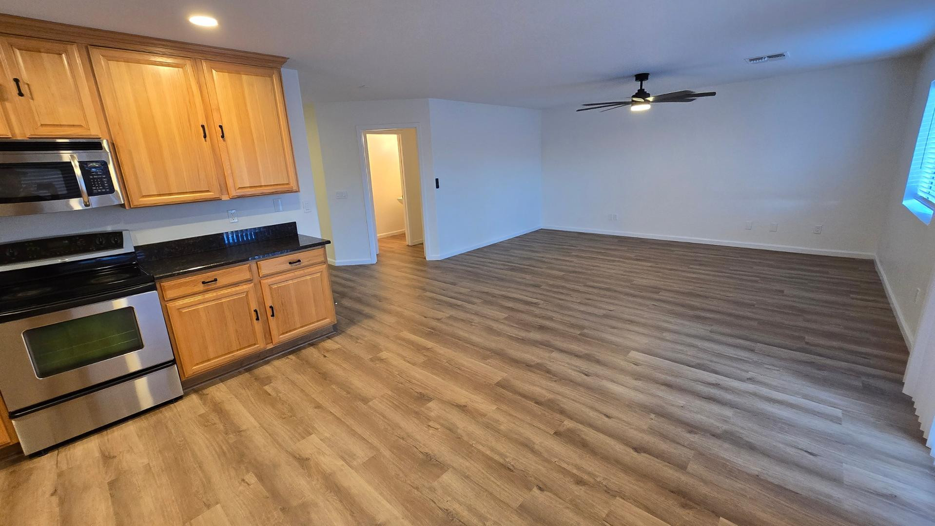 11439 W Ashley Chantil Drive