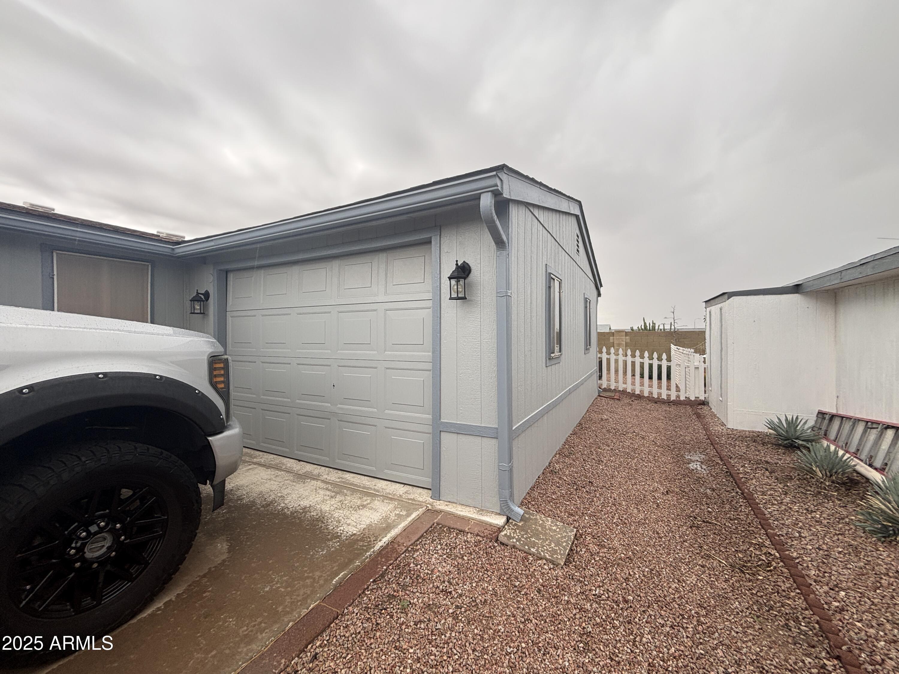 3500 S Tomahawk Road 153