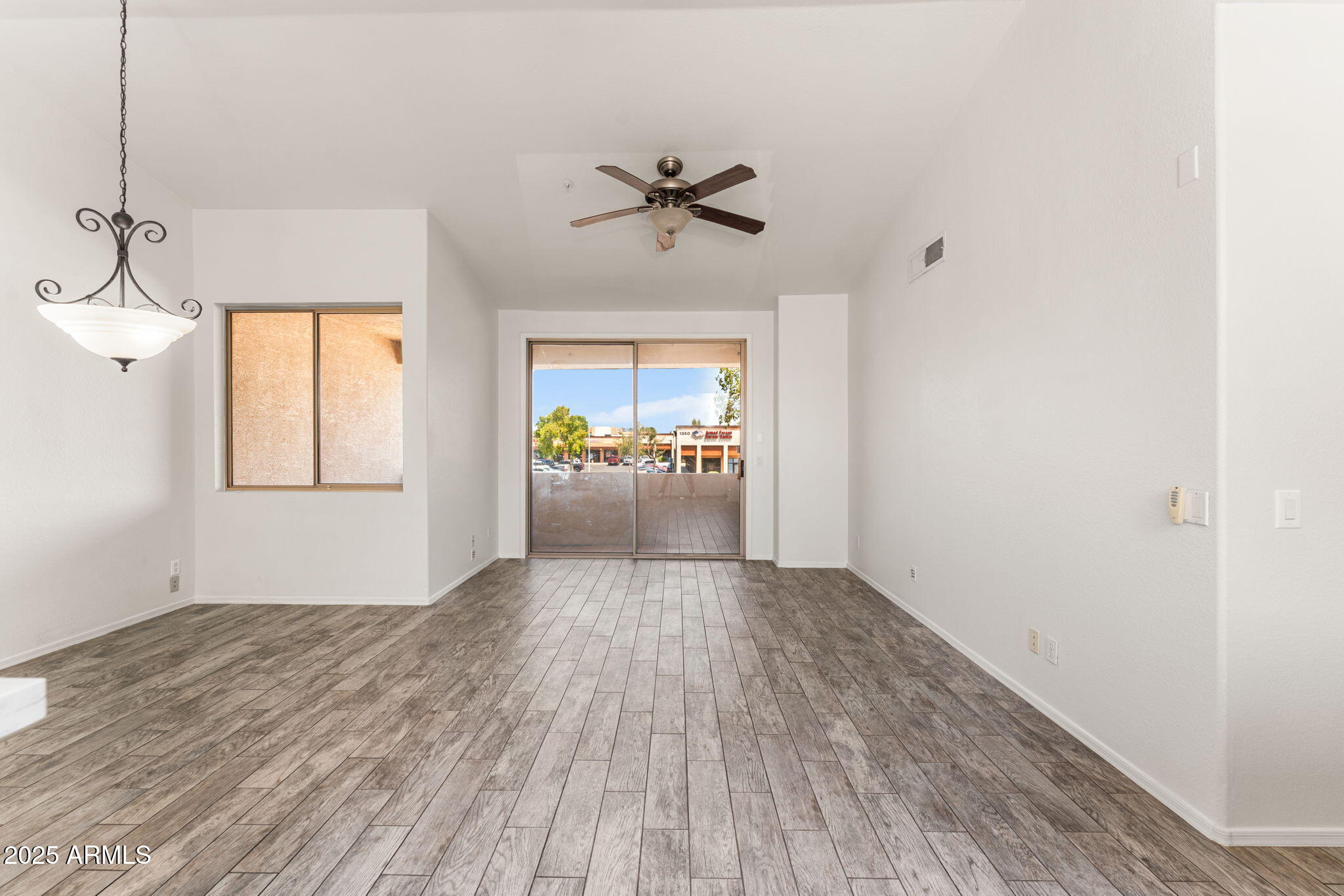 1445 E BROADWAY Road 208