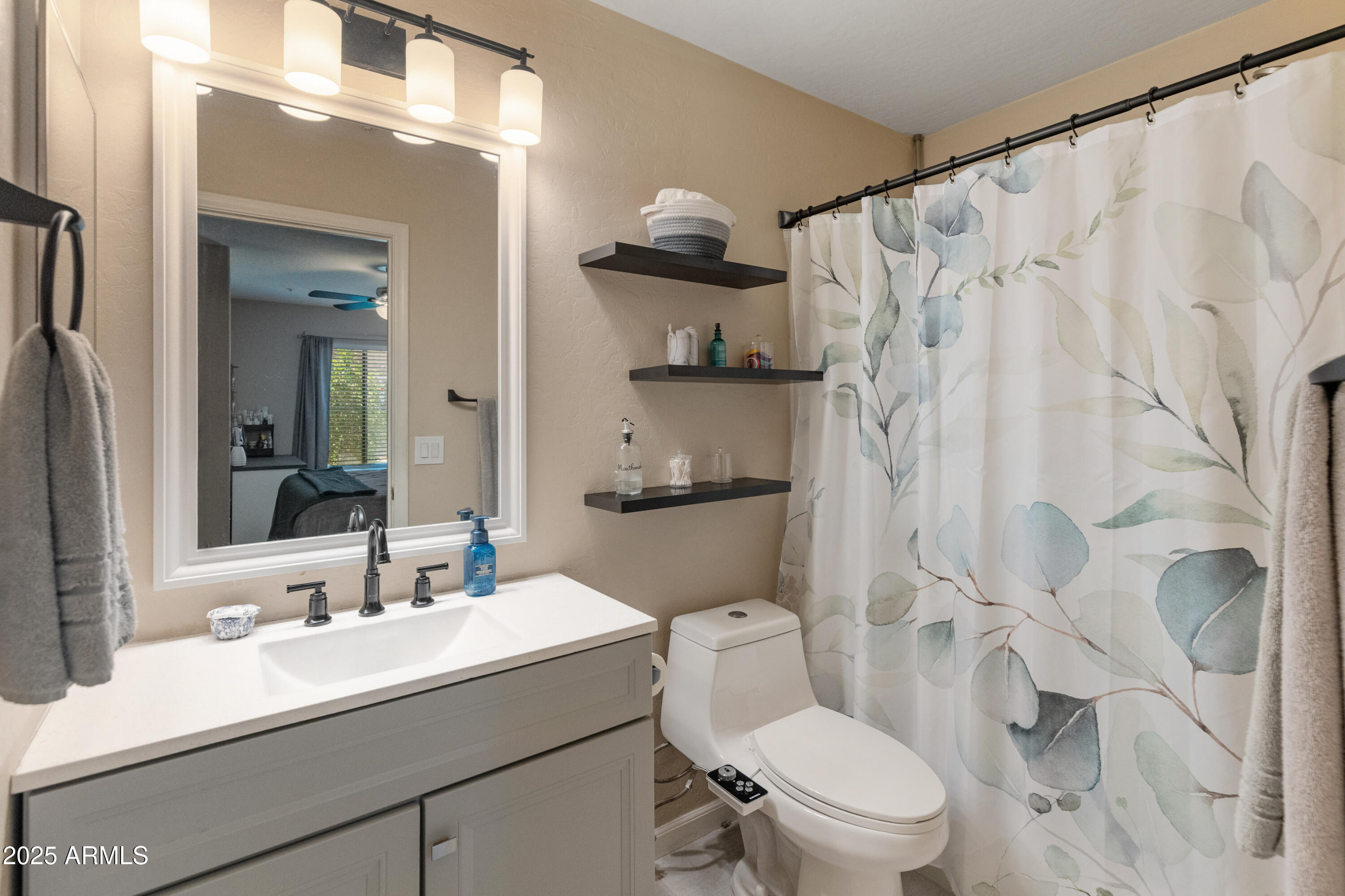 Gilbert, Arizona 85233, United States, 3 Bedrooms Bedrooms, ,2 BathroomsBathrooms,Residential,Active,95168