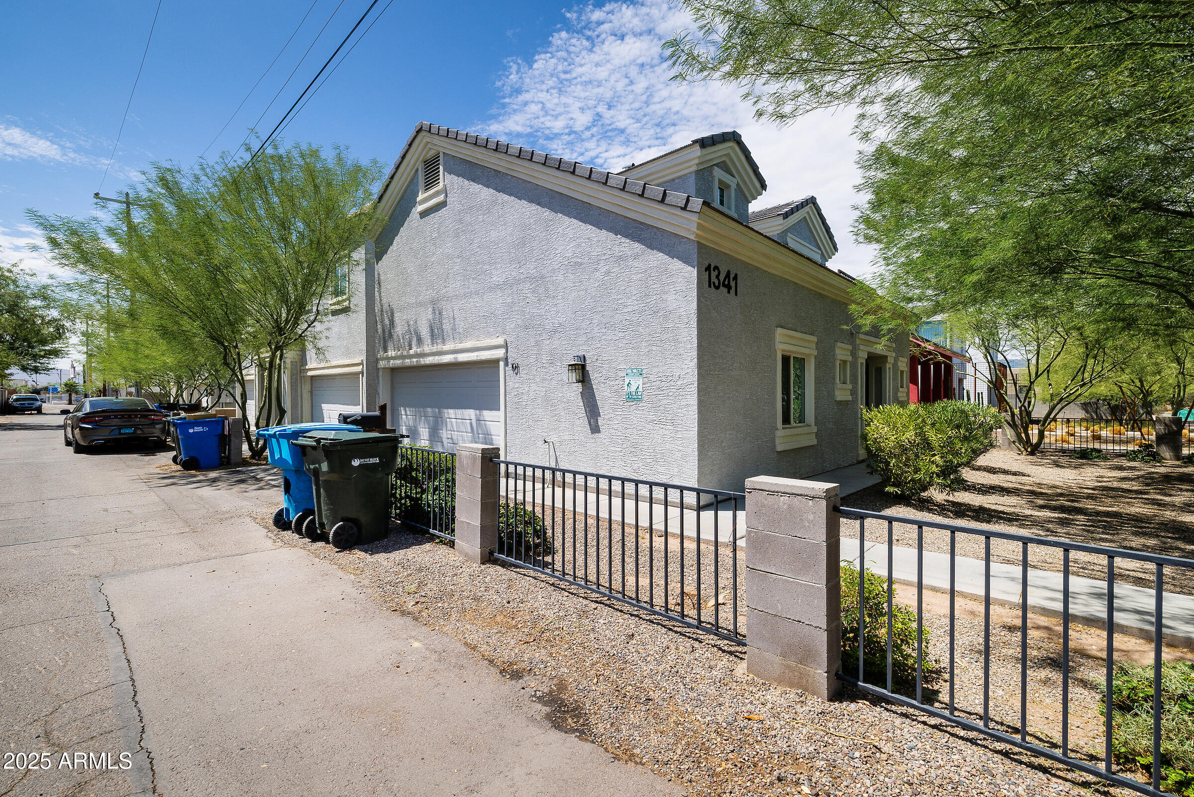 1341 E Polk Street
