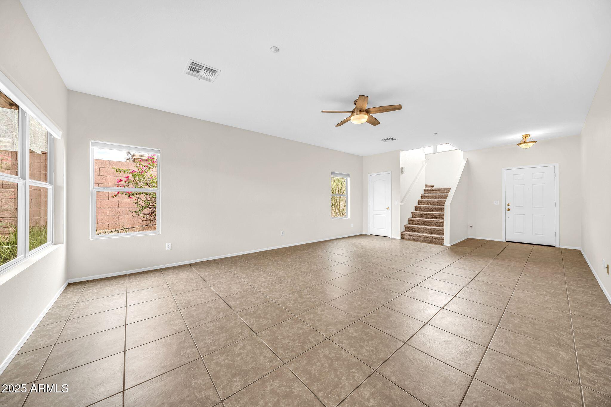 7500 E DEER VALLEY Road 19