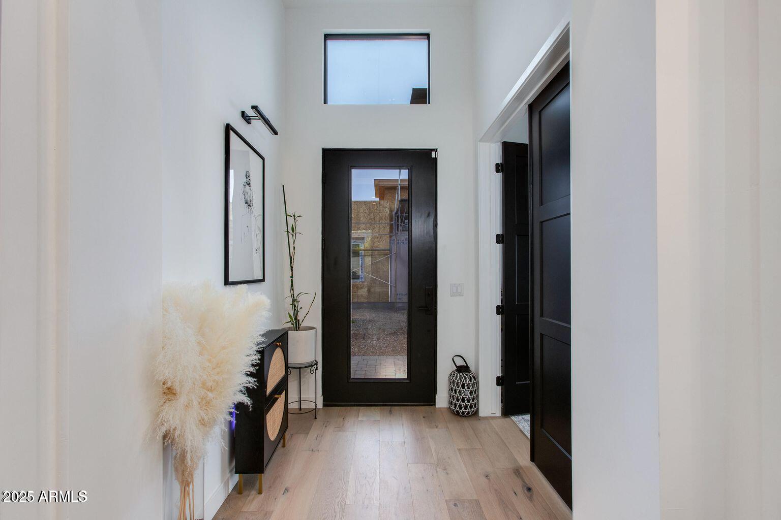 100 W NORTHERN Avenue 5