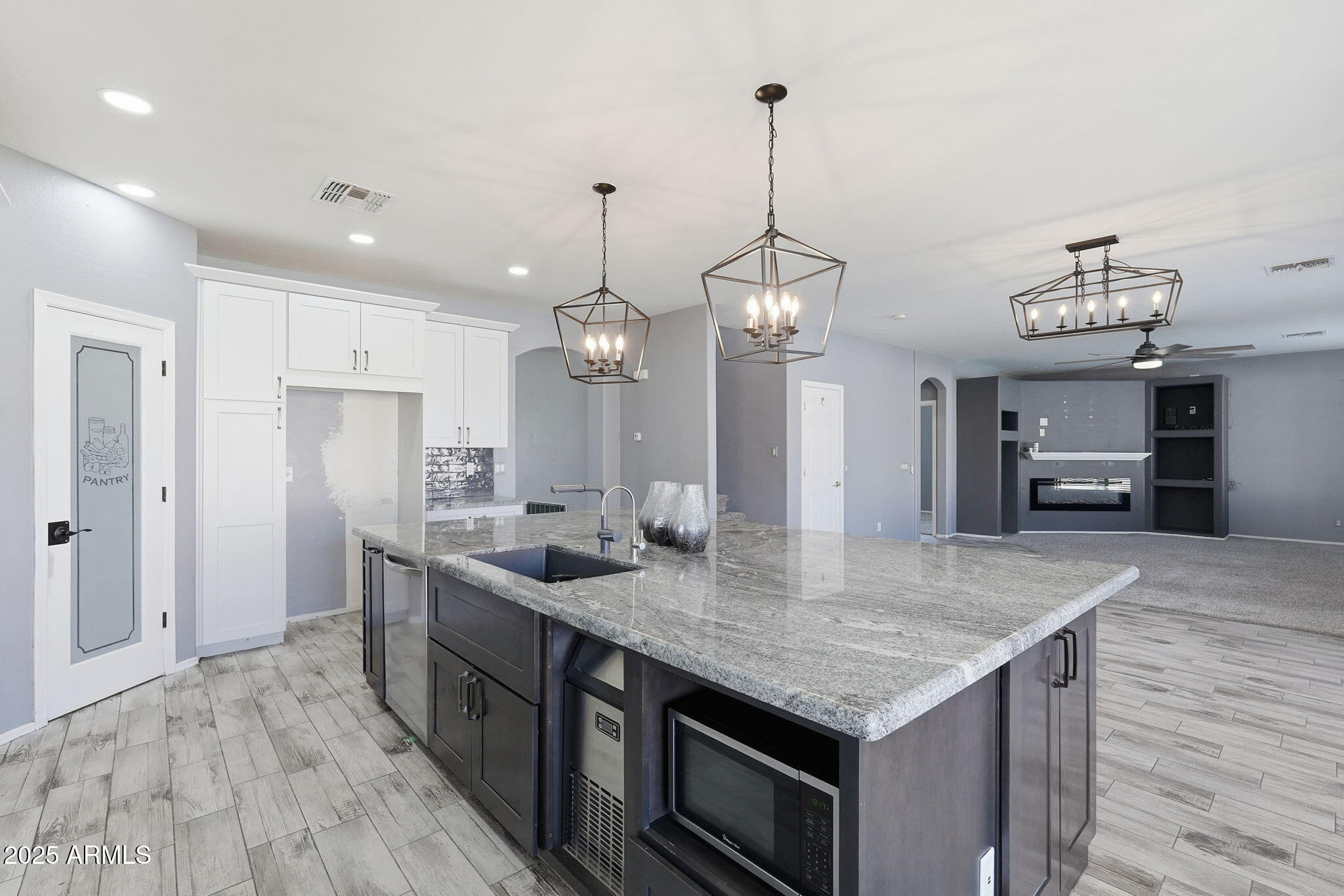 4412 W SUMMERSIDE Road