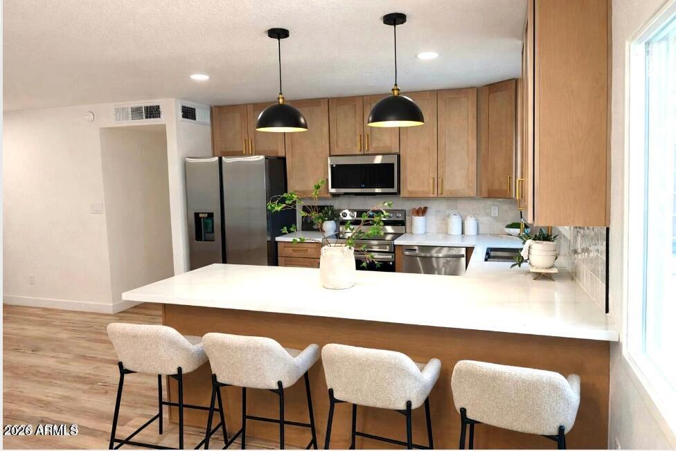 7946 W COOLIDGE Street