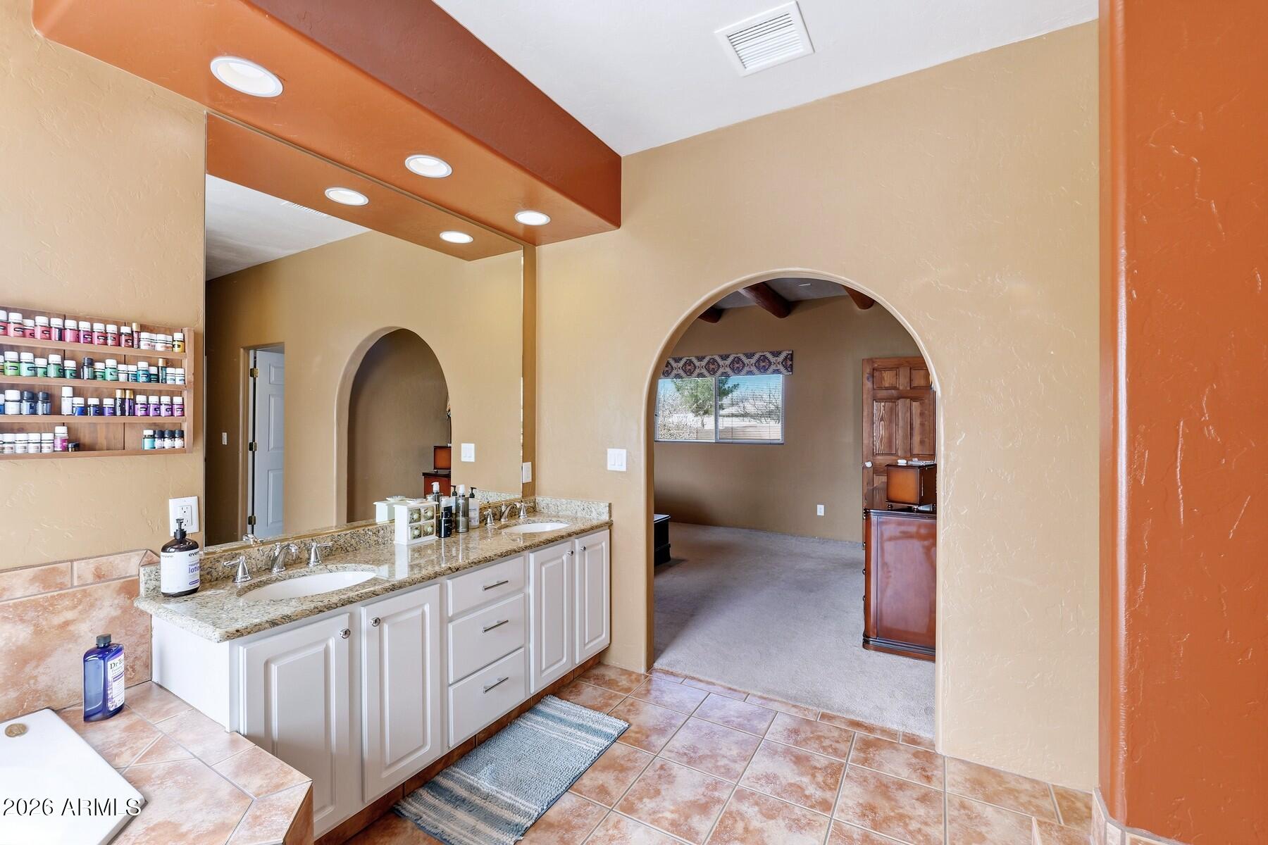 MOUNTAIN SHADOWS PHASE D - Residential