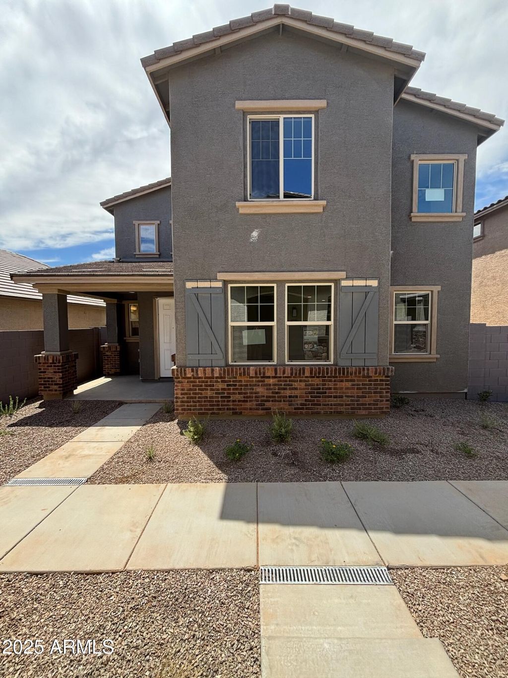 Photo of 10002 W Piccadilly Road, Avondale, AZ 85392 (MLS # 6899510)