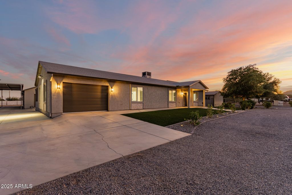 Photo of 19305 W Earll Drive, Litchfield Park, AZ 85340 (MLS # 6920188)