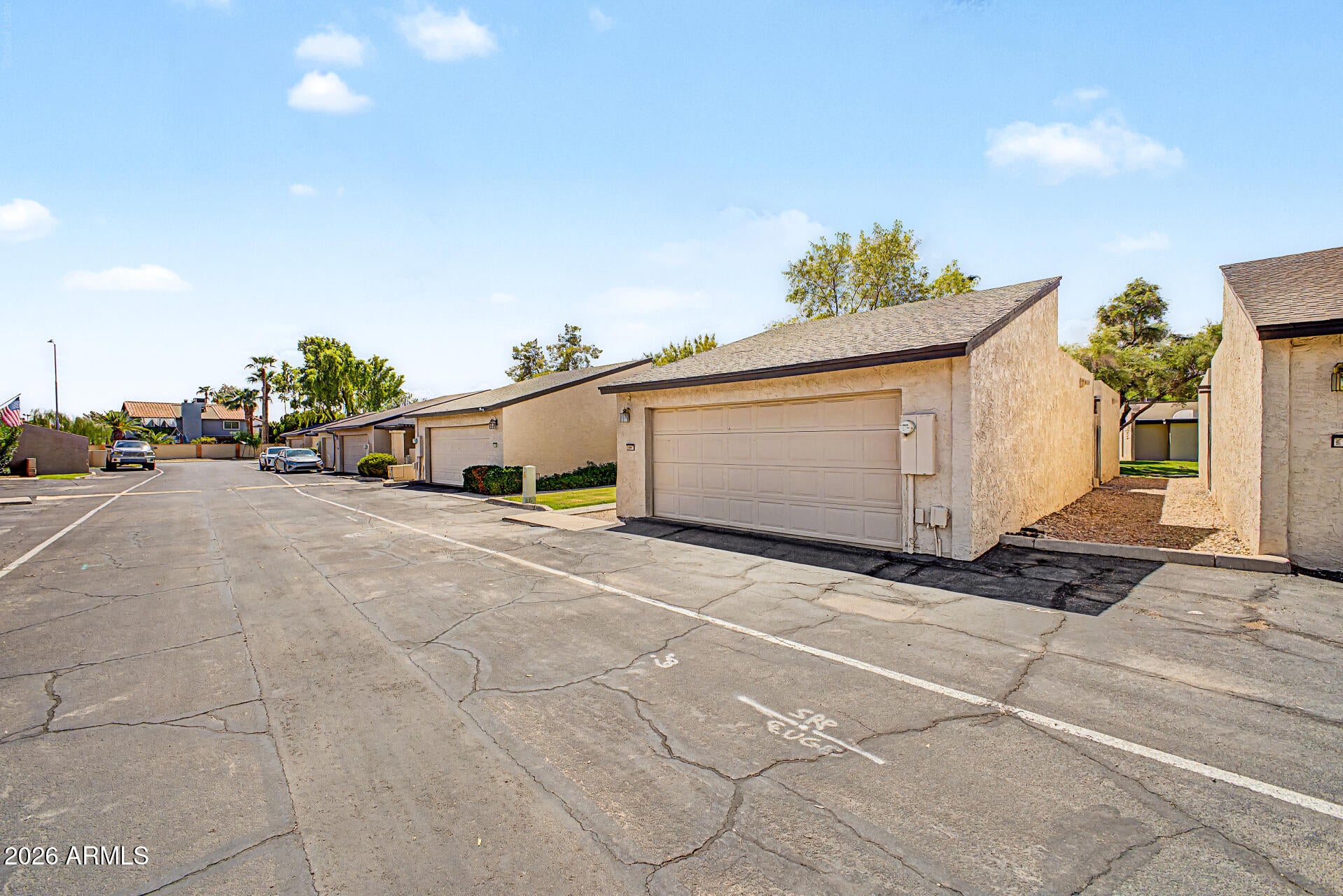 2256 W LINDNER Avenue 27