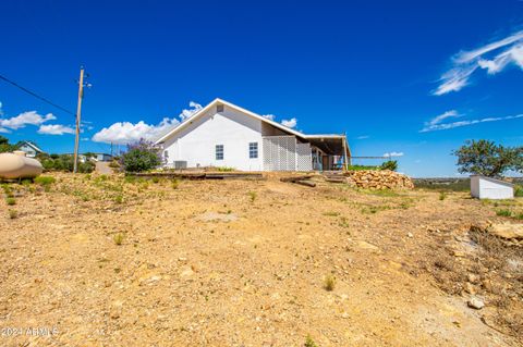 A home in Dewey