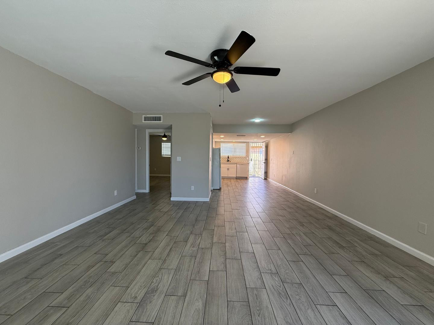 3302 W Loma Lane Unit 3