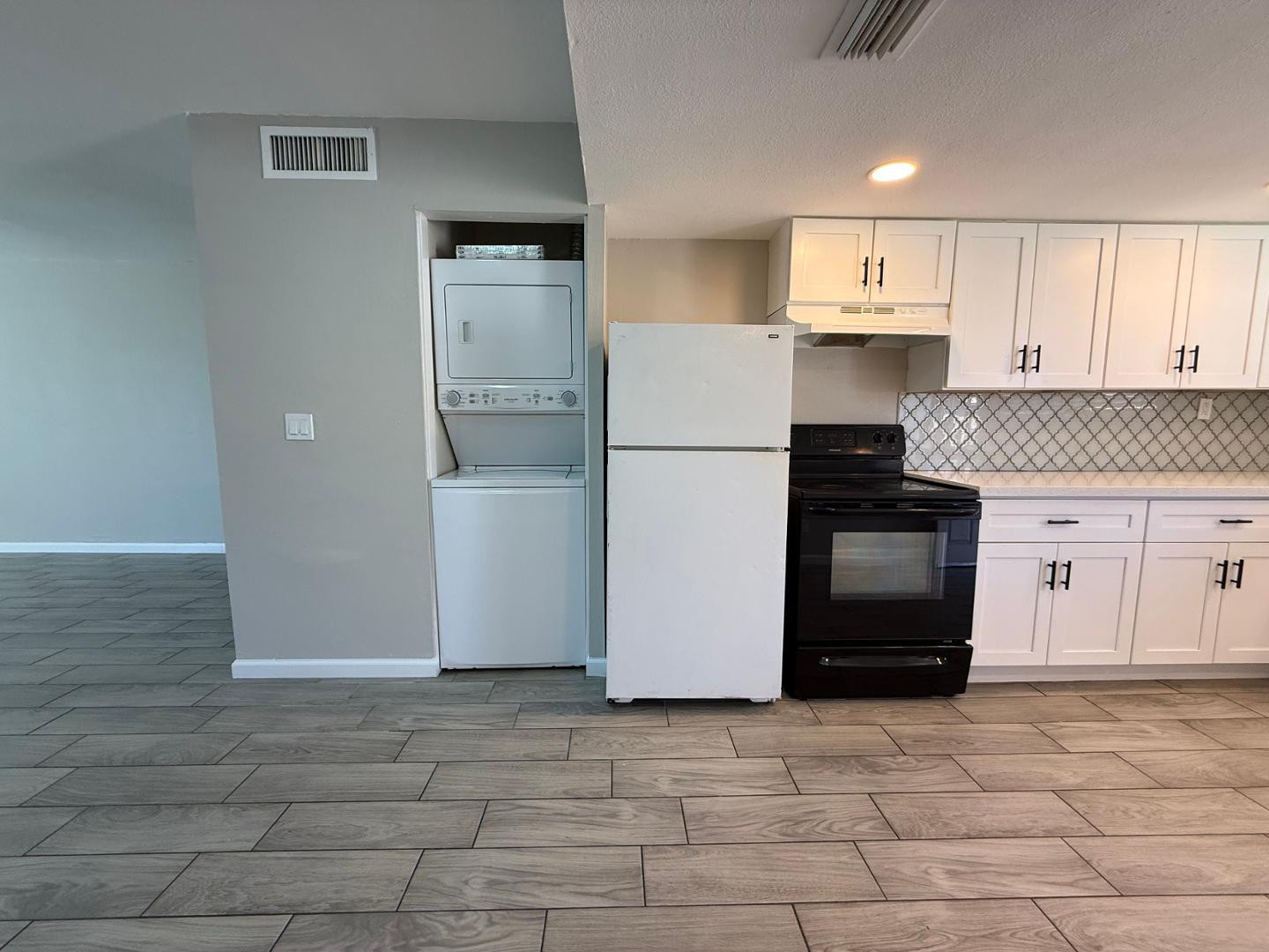3302 W Loma Lane Unit 3