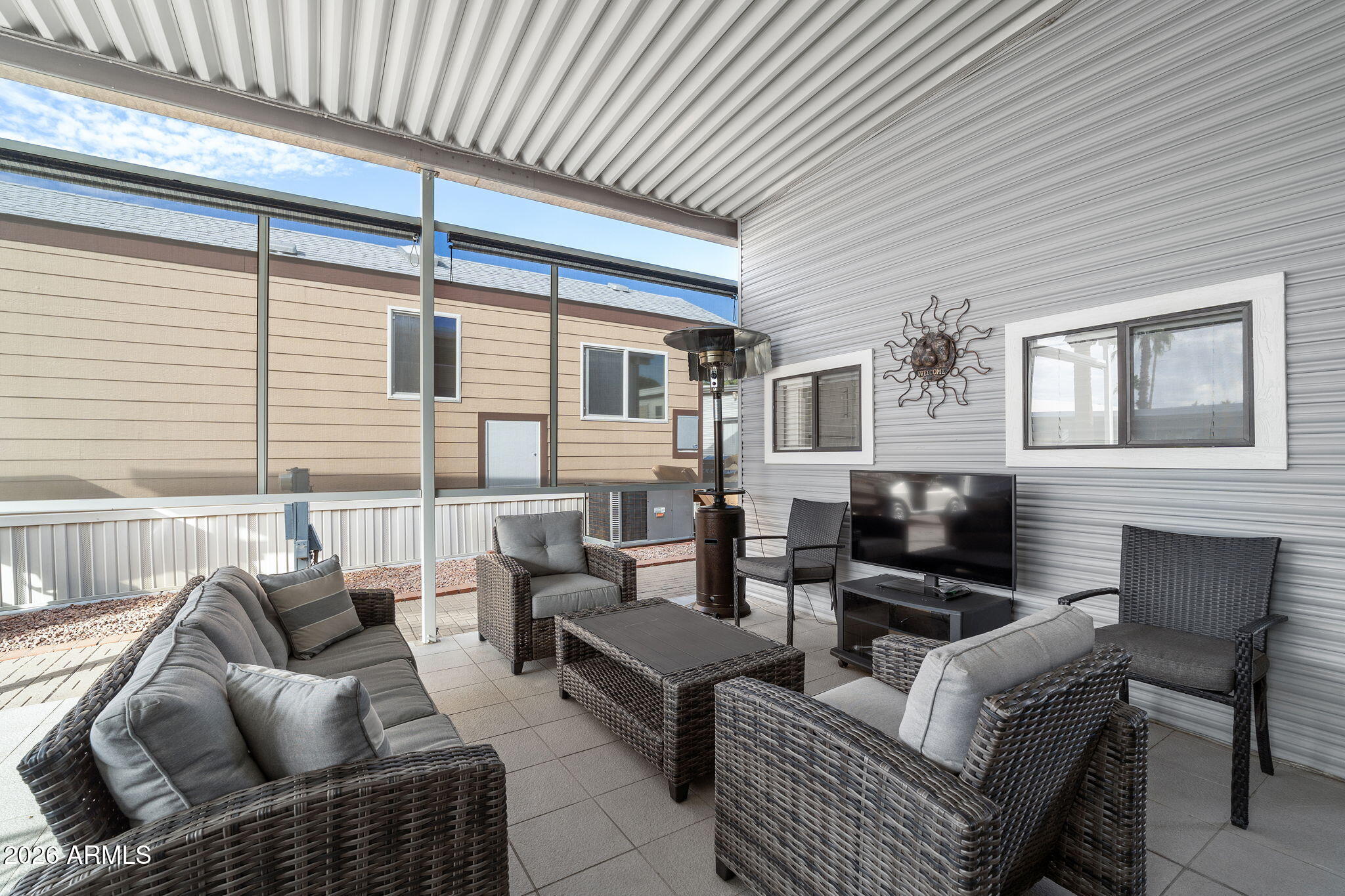 111 S GREENFIELD Road 527