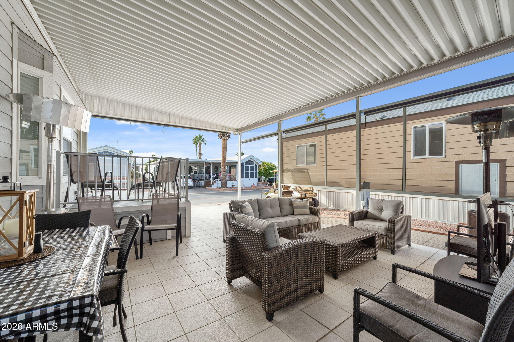 111 S GREENFIELD Road 527