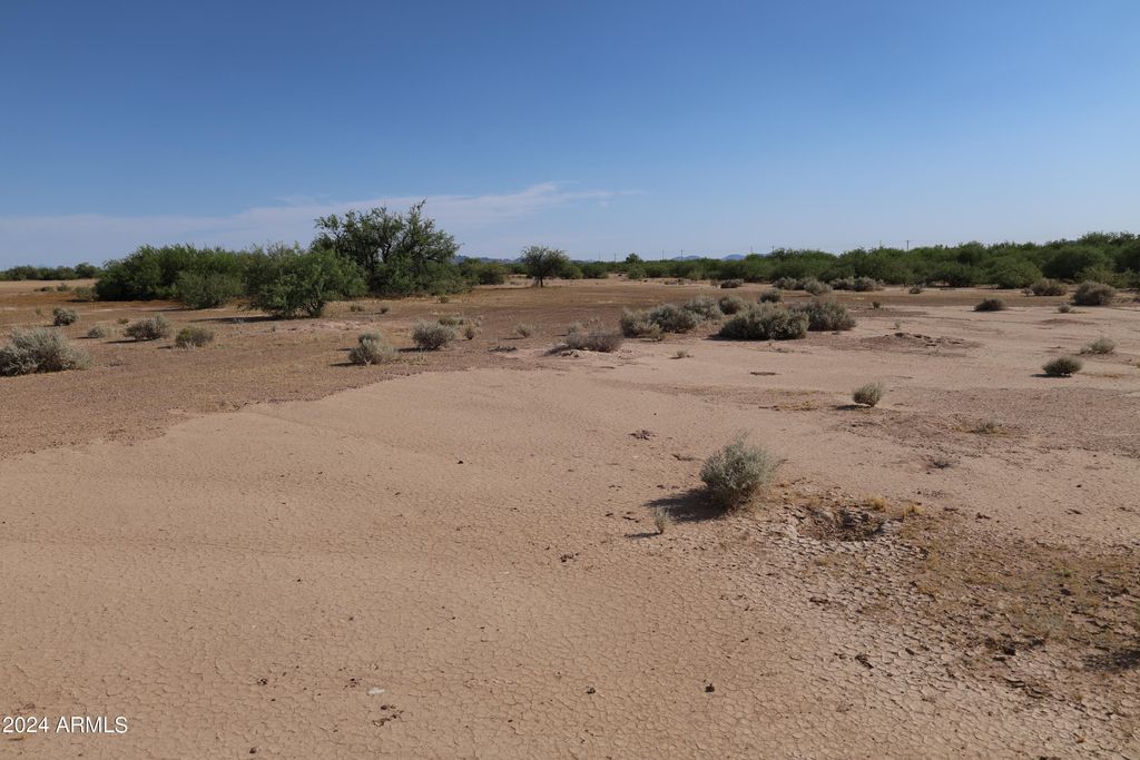 Photo of 6805 W Tonto Road #14, Eloy, AZ 85131 (MLS # 6922111)
