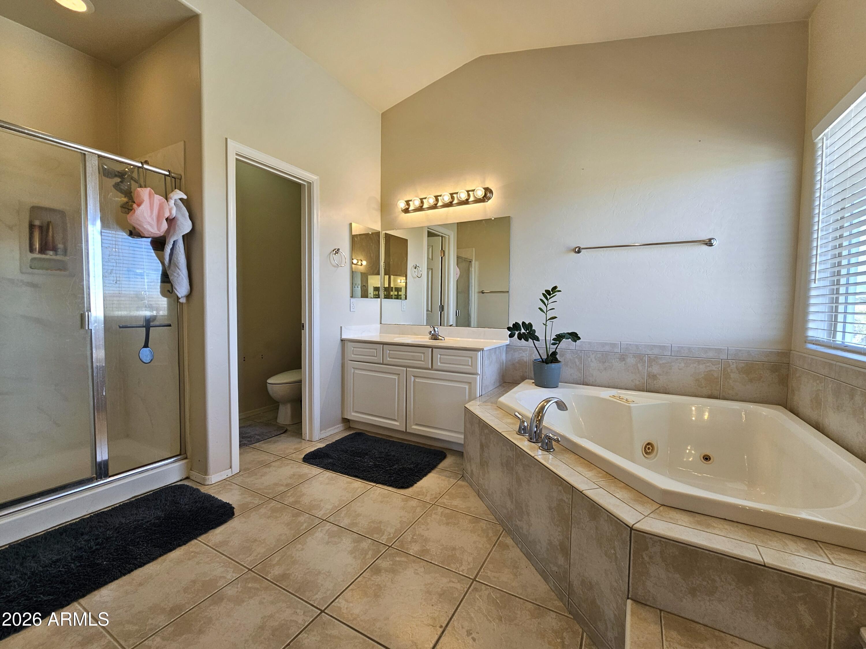 CASAS ADOBE - Residential