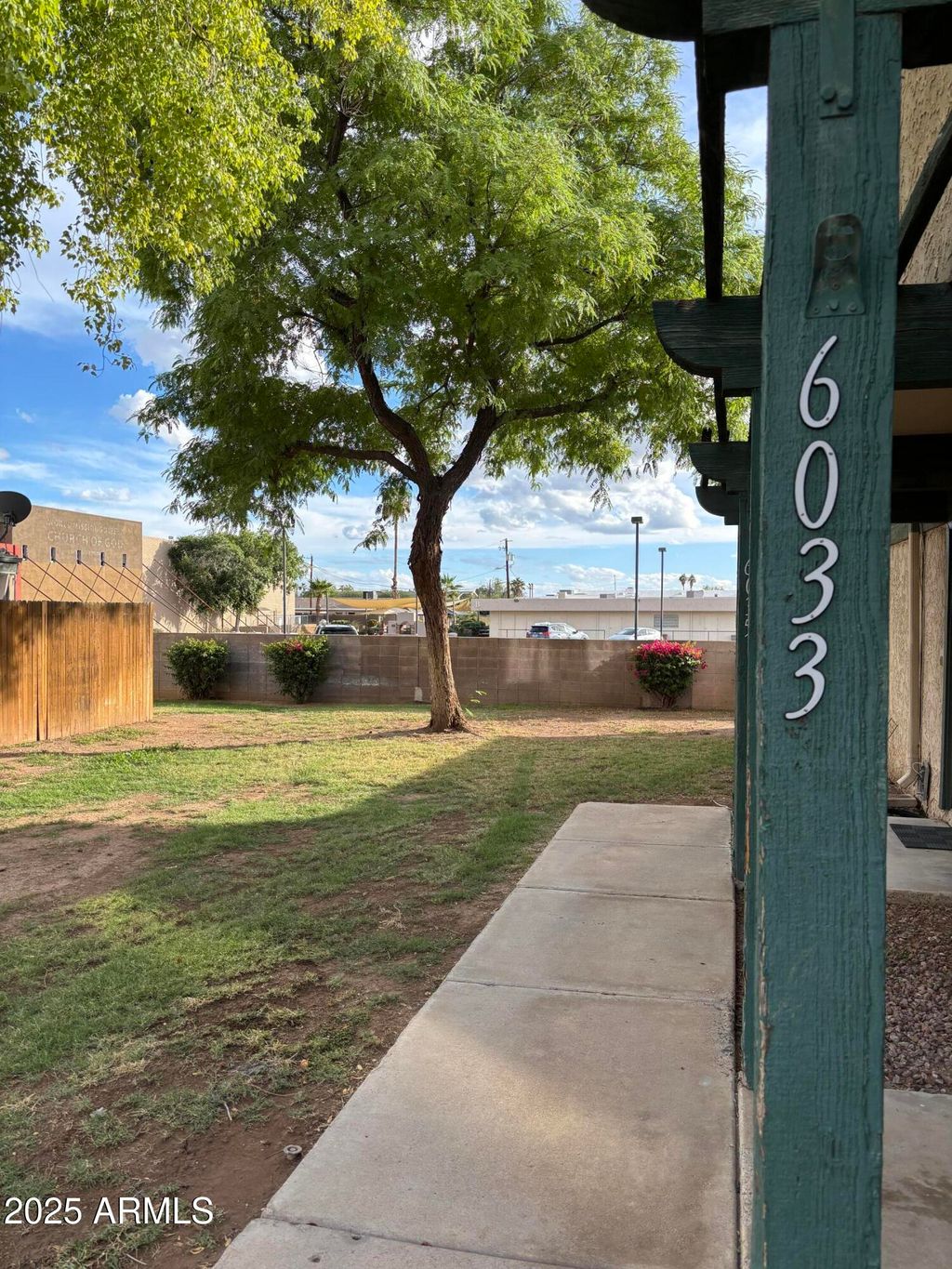 Photo of 6033 W Golden Lane, Glendale, AZ 85302 (MLS # 6951493)