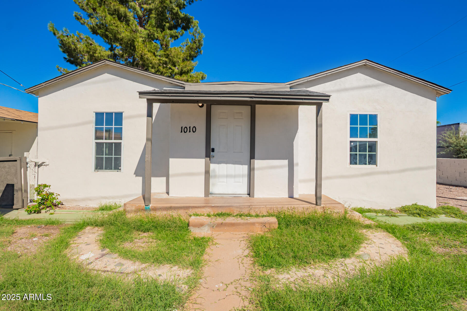 1010 E CHIPMAN Road