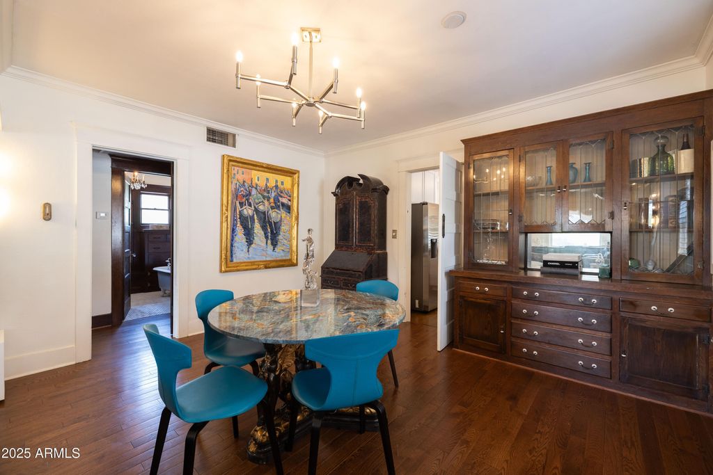 Photo of 70 W Lynwood Street, Phoenix, AZ 85003 (MLS # 6906219)