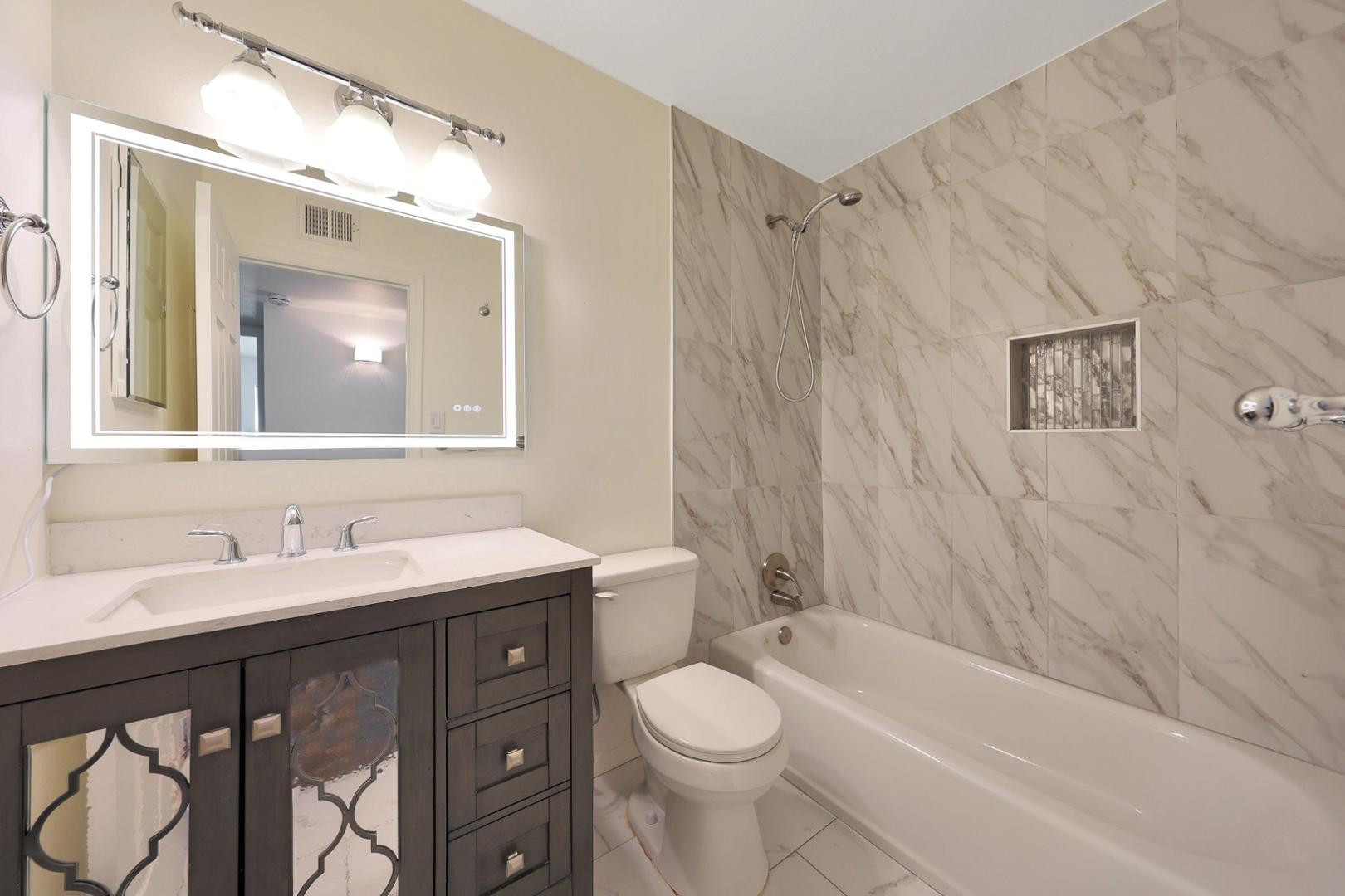 7031 E Loma Land Drive