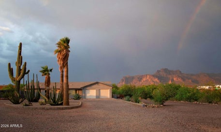 2330 E BROADWAY Avenue Apache Junction AZ 85119