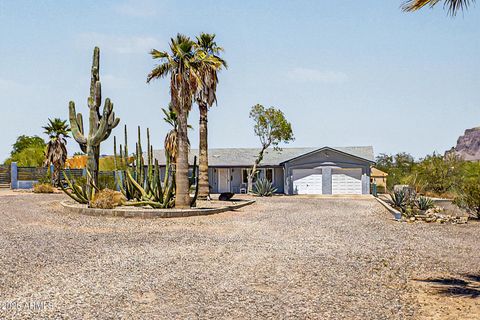 2330 E BROADWAY Avenue Apache Junction AZ 85119