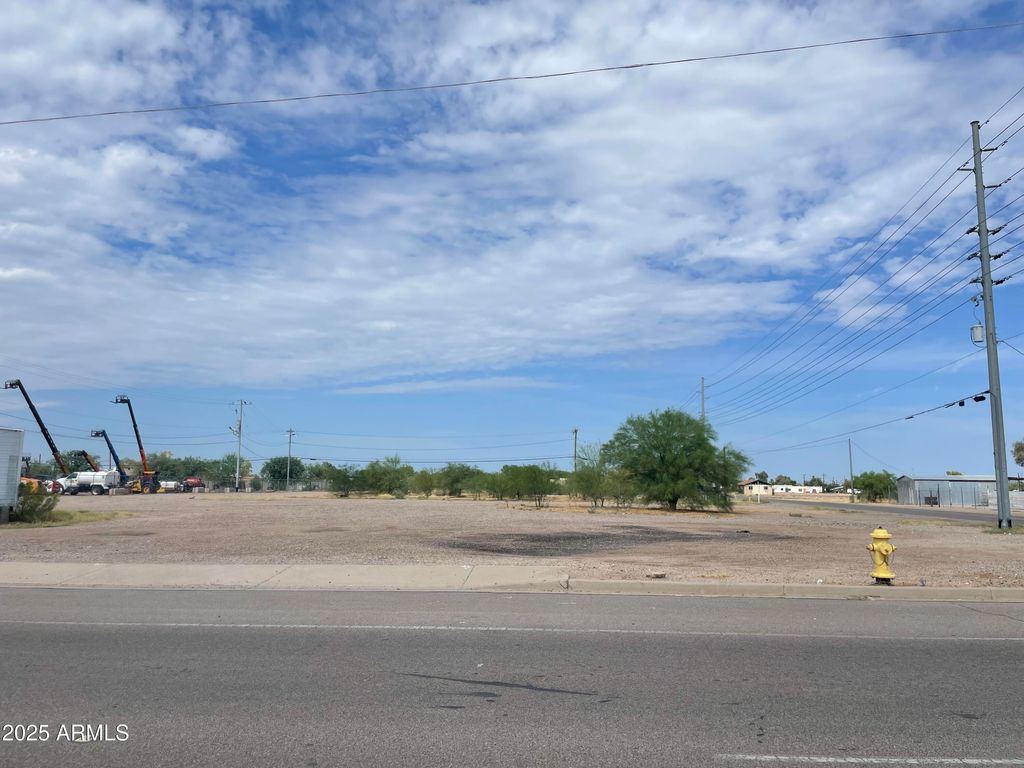 Photo of 221 E Alsdorf Road #-, Eloy, AZ 85131 (MLS # 6819849)