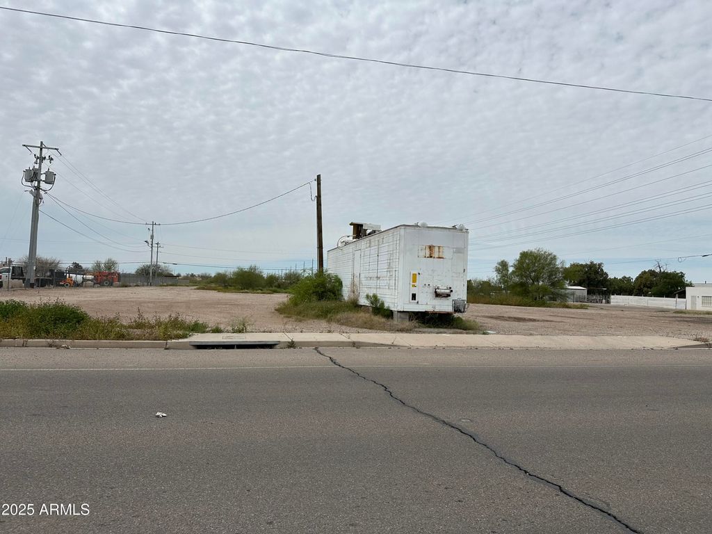 Photo of 221 E Alsdorf Road #-, Eloy, AZ 85131 (MLS # 6819849)