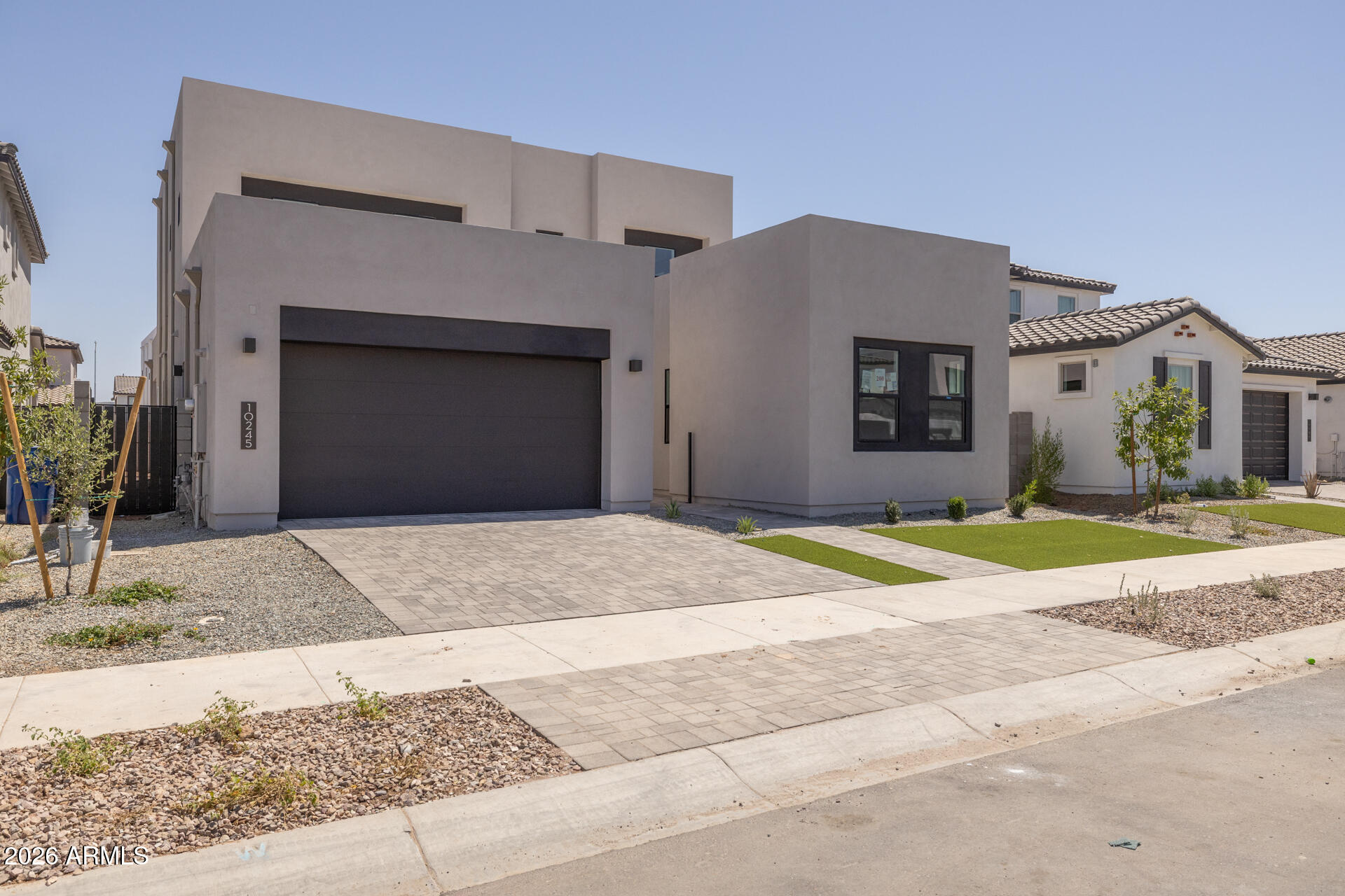 10245 E UNITY Avenue