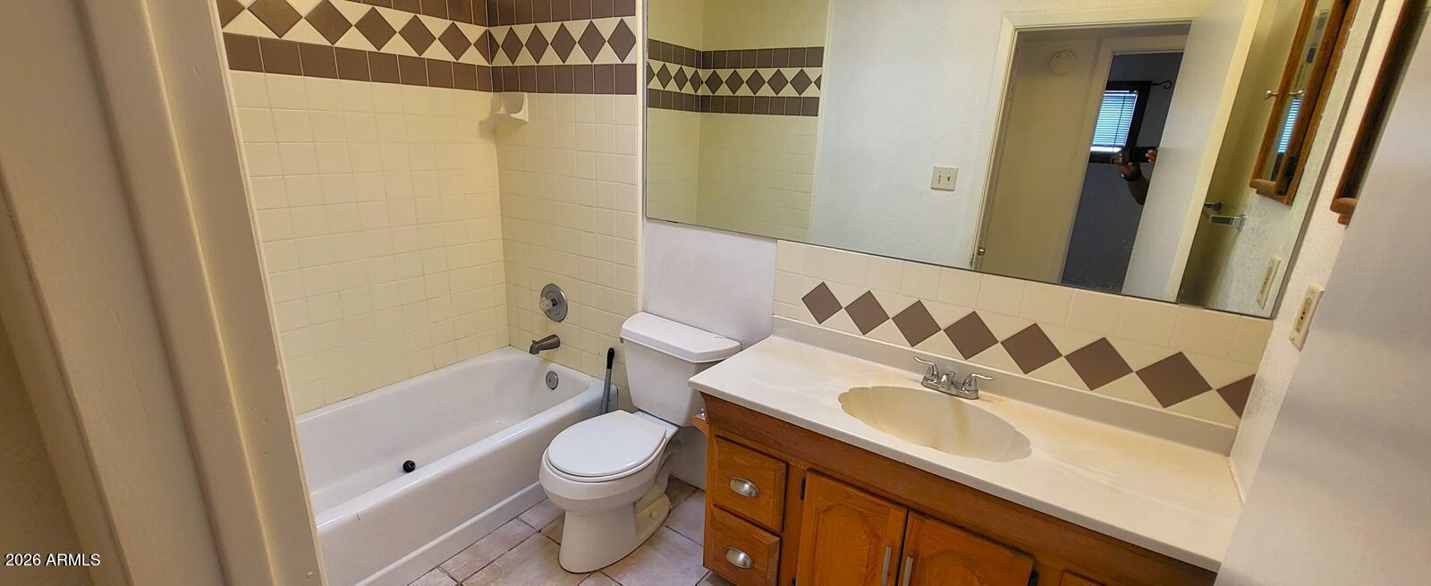 1125 S STRATTON Lane