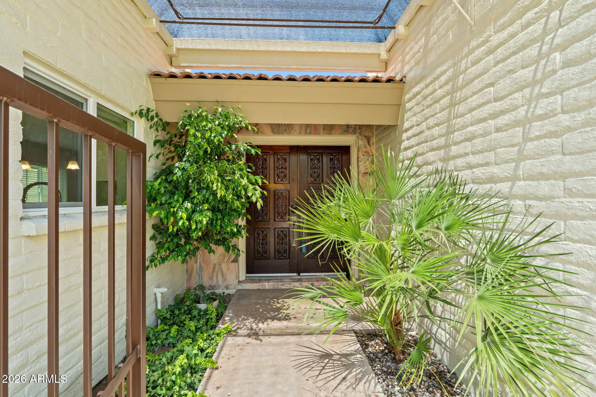 4 E SAN MIGUEL Avenue