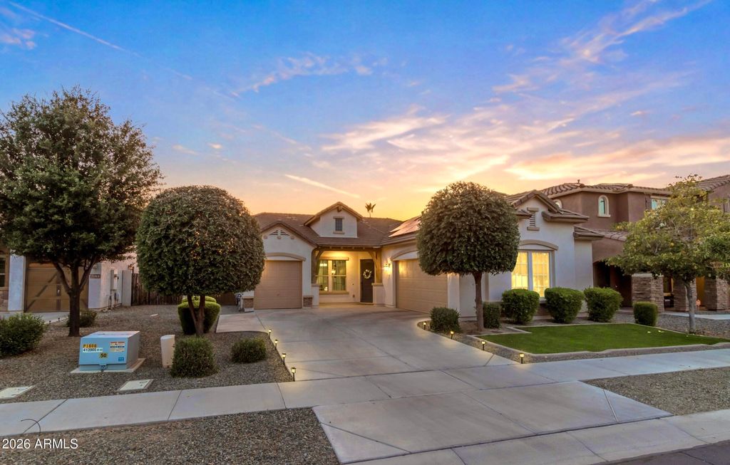 Photo of 4820 S Mingus Drive, Chandler, AZ 85249 (MLS # 7021736)