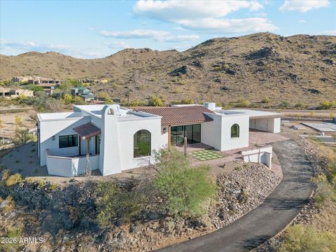 Photo of 3731 E Fawn Drive, Phoenix, AZ 85042 (MLS # 7005649)