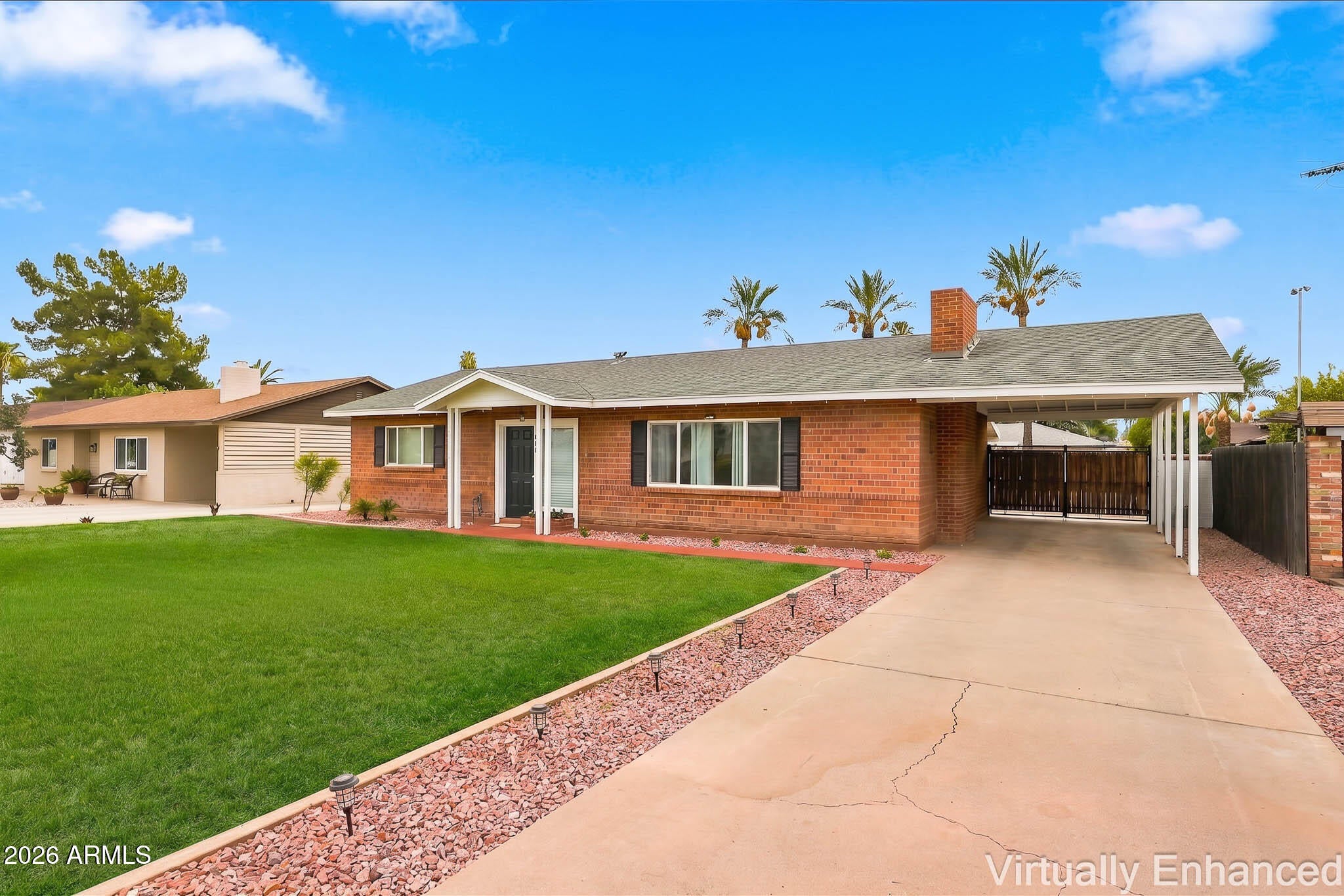 411 E Wigwam
